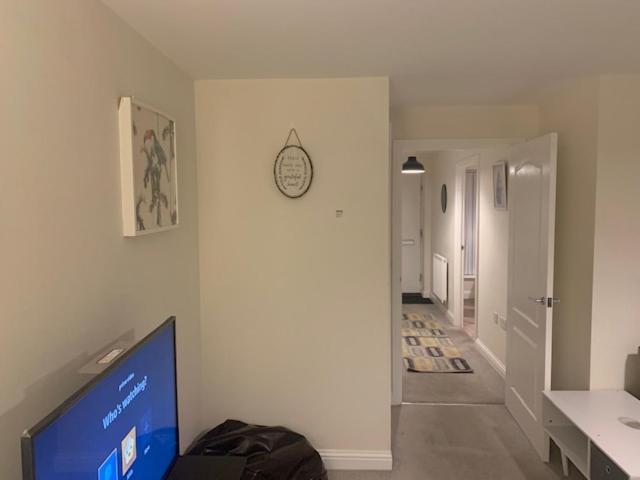 Alpha, Private Double Room, City Centre, Free Parking, Sittingbourne, Kent Bagian luar foto